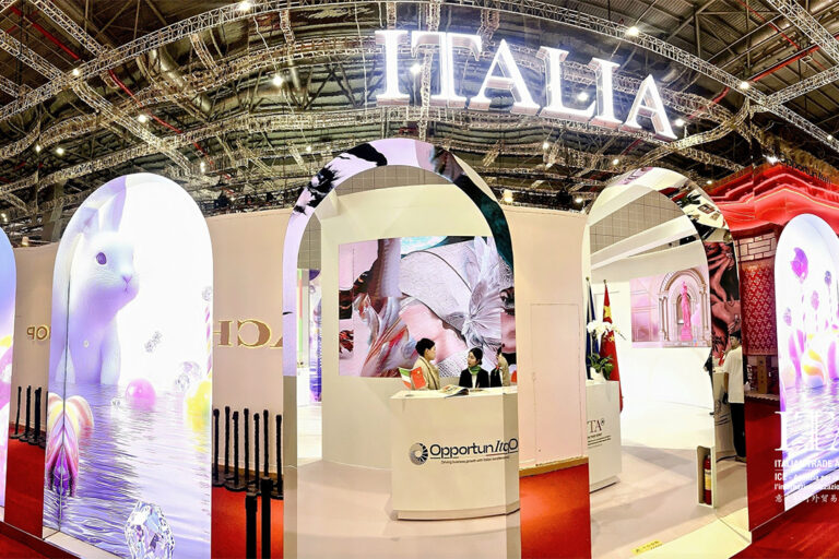 Shanghai_0005_IMG_1670-opq4094509121